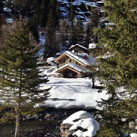 Lo Djoua De Toueno Bed and Breakfast Arvier
