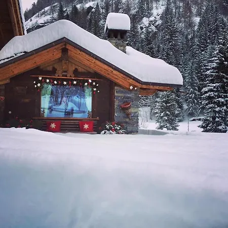 Lo Djoua De Toueno Bed & Breakfast 3*