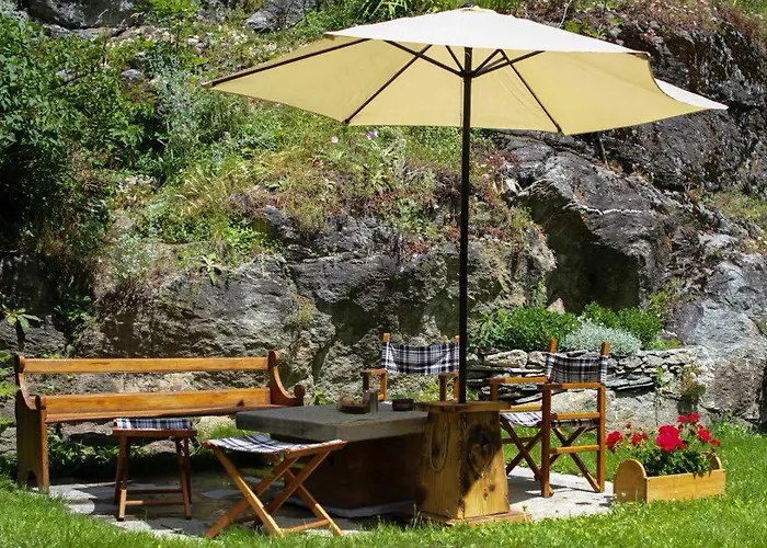 فندق مبيت وإفطار Lo Djoua De Toueno