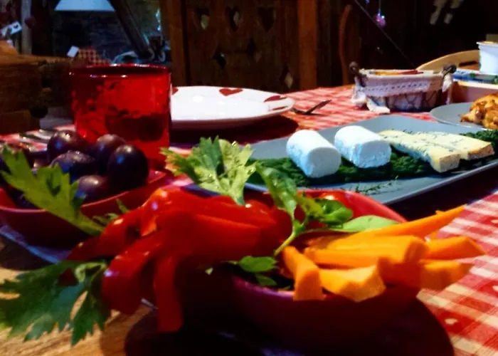 Lo Djoua De Toueno Bed & Breakfast